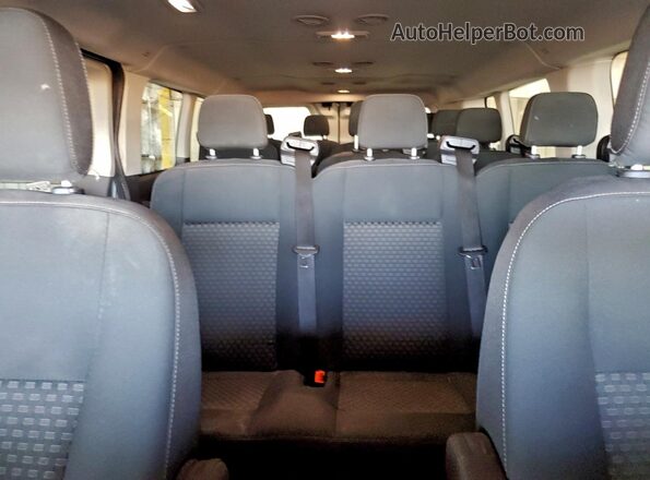 1FBAX2Y85NKA14319 2022 FORD PASSENGER Белый Вид задних сидений