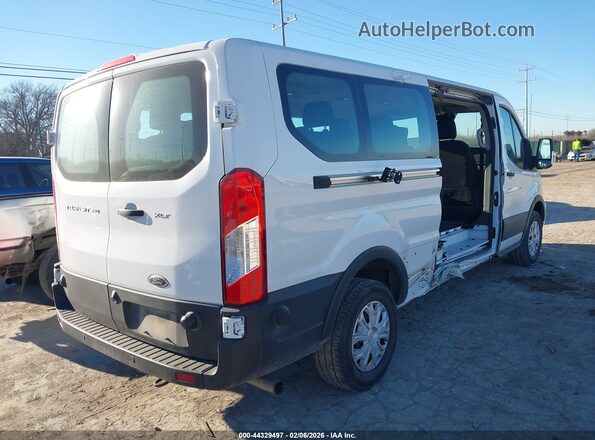 1FBAX2Y88RKA83446 2024 FORD PASSENGER Белый Задняя правая четверть