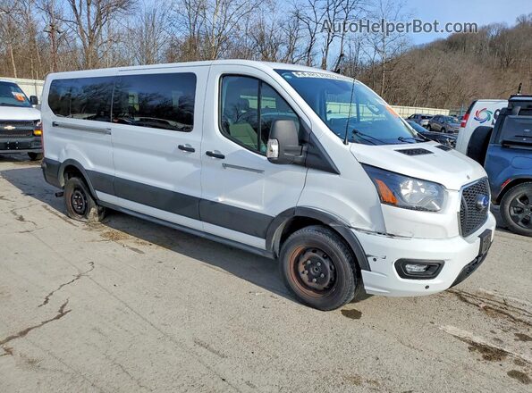 1FBAX2YG5RKA28847 2024 FORD PASSENGER White Przód prawy