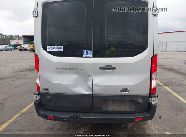 1FDAX2C88NKA24759 2022 FORD PASSENGER Серебряный 
