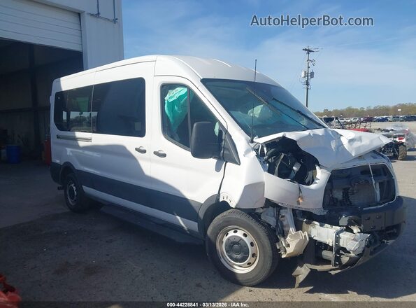 1FDAX2CG7NKA69344 2022 FORD PASSENGER Белый Панорамный вид салона 360°