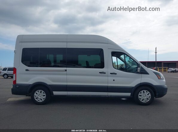 1FDZX2XM2HKB22457 2017 FORD TRANSIT-350 White Rear interior view