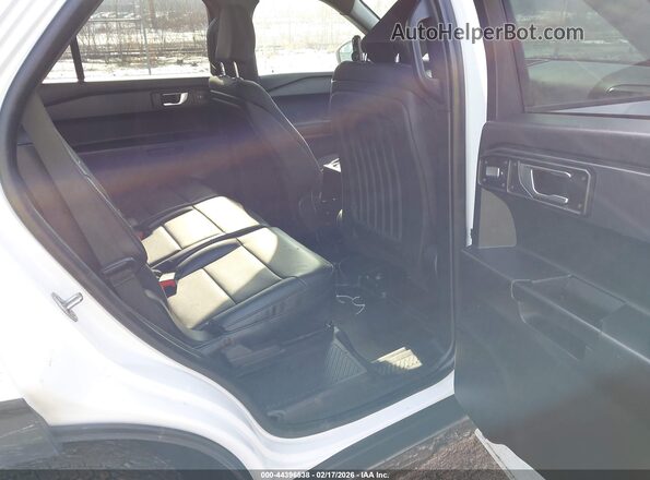 1FM5K8AB0LGC64003 2020 FORD POLICE INTERCEPTOR White VIN კოდის სტიკერის ხედი