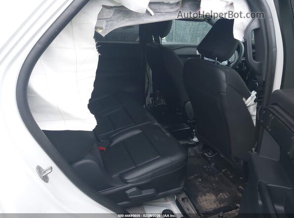 1FM5K8ABXSGA09759 2025 FORD POLICE INTERCEPTOR White Widok naklejki z numerem VIN