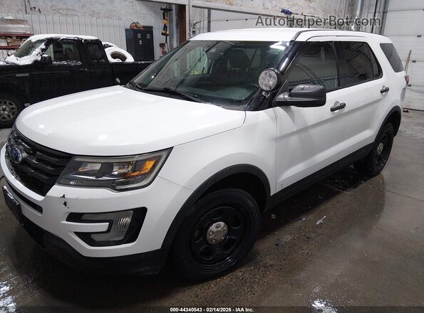 1FM5K8AR9JGC56654 2018 FORD POLICE INTERCEPTOR Белый Передняя левая четверть