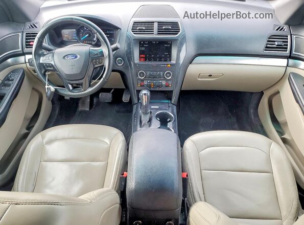 1FM5K8D8XKGA77057 2019 FORD FORD EXPLORER Silver Widok deski rozdzielczej