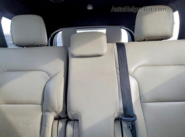 1FM5K8D8XKGA77057 2019 FORD FORD EXPLORER Silver Widok tylnych siedzeń