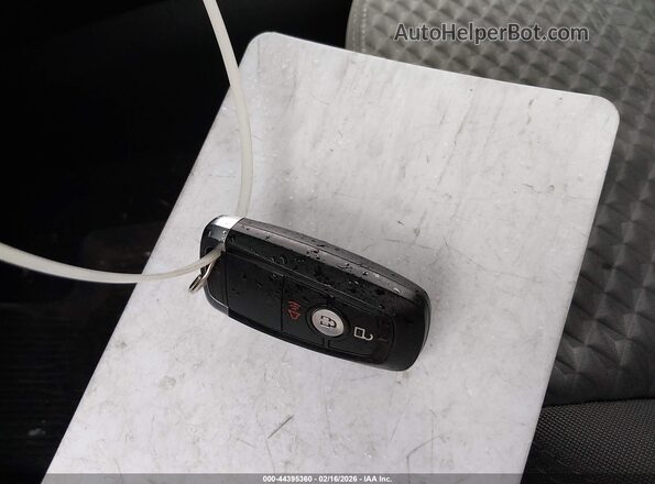 1FMCU0BZ1MUB16461 2021 FORD ESCAPE Серебряный Вид панели приборов
