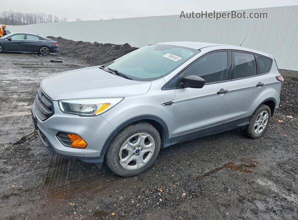 1FMCU0F74HUB49758 2017 FORD ESCAPE Silver Przód lewy