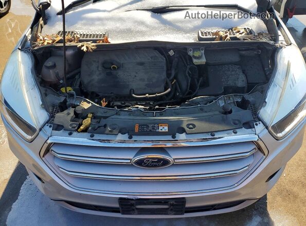 1FMCU0GD3JUD28142 2018 FORD ESCAPE Silver Rear interior view