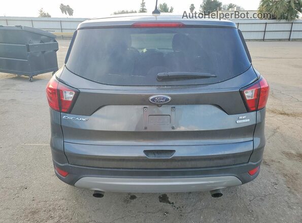 1FMCU0GD5KUA36106 2019 FORD ESCAPE Серый Вид сзади