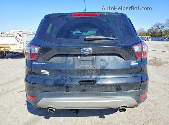 1FMCU0HD8JUA48425 2018 FORD ESCAPE Черный Вид сзади