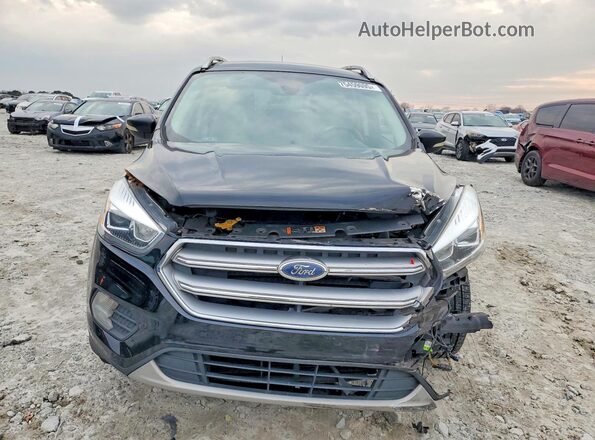 1FMCU0JD3HUE29104 2017 FORD ESCAPE Черный Вид спереди