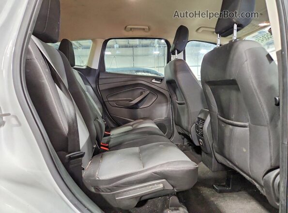 1FMCU9GD1KUA21686 2019 FORD ESCAPE Белый Вид задней части салона