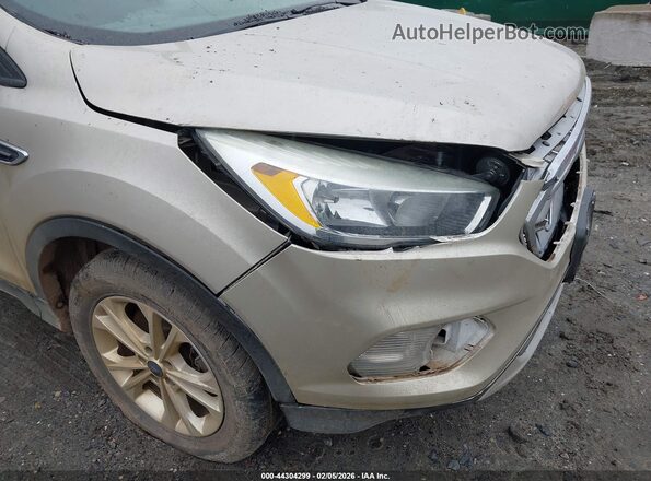 1FMCU9GD2HUD37283 2017 FORD ESCAPE Gold Սարքավորումների վահանակի տեսք