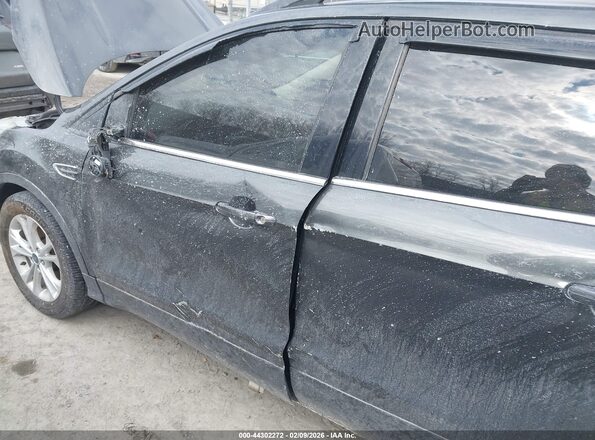 1FMCU9GD9JUA81990 2018 FORD ESCAPE Серый Вид спереди