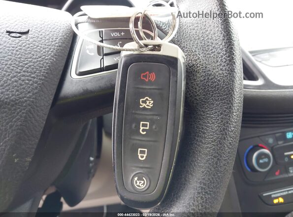 1FMCU9GD9KUB65325 2019 FORD ESCAPE White Widok deski rozdzielczej
