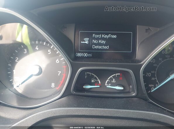 1FMCU9HD3KUB77047 2019 FORD ESCAPE Белый Вид задних сидений