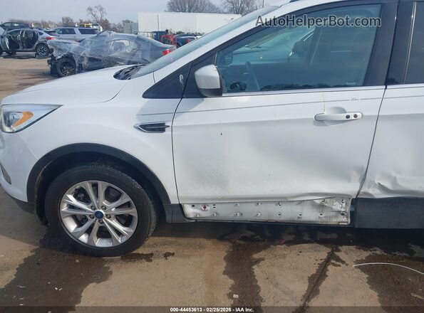 1FMCU9HD3KUB77047 2019 FORD ESCAPE Белый Вид спереди