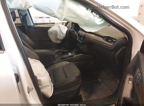 1FMCU9J95LUC13375 2020 FORD ESCAPE Белый Вид салона спереди