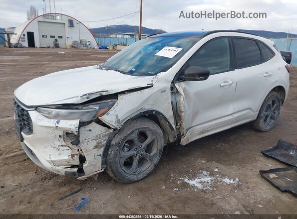 1FMCU9MN0RUA85158 2024 FORD ESCAPE Белый Передняя левая четверть