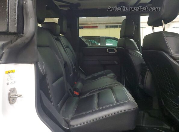 1FMEE9BH2SLB68329 2025 FORD BRONCO Белый Вид задней части салона