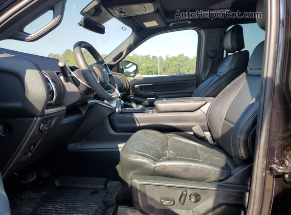 1FMJK1M83SEA33788 2025 FORD EXPEDITION Black Widok wnętrza z przodu