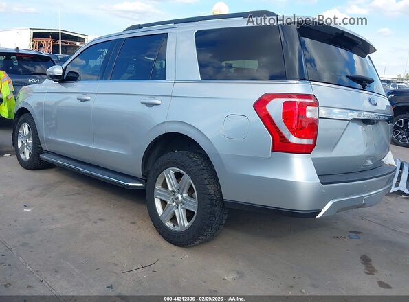 1FMJU1HT3JEA40943 2018 FORD EXPEDITION Серебряный Задняя левая четверть