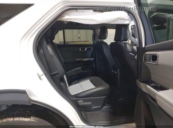 1FMSK8DH3NGB70252 2022 FORD FORD EXPLORER Белый Вид наклейки с VIN-кодом