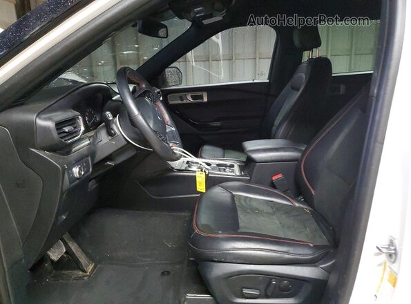 1FMSK8KH0NGC35075 2022 FORD FORD EXPLORER Белый Вид салона спереди