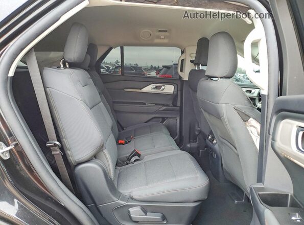 1FMUK7DH8SGA22970 2025 FORD FORD EXPLORER Черный Вид задней части салона