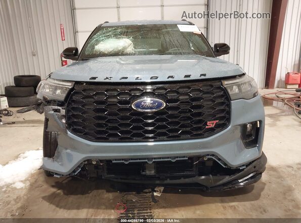 1FMWK8GC3TGA16221 2026 FORD FORD EXPLORER Gray Widok zestawu wskaźników
