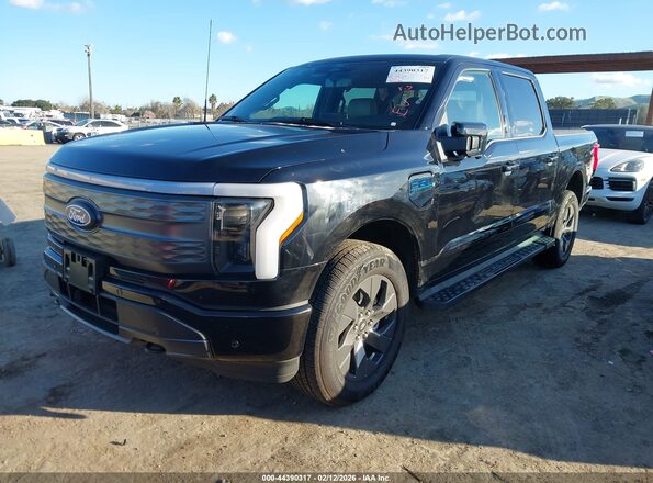 1FT6W5L72SWG01151 2025 FORD F-150 LIGHTNING Black Vista tres cuartos delantera izquierda