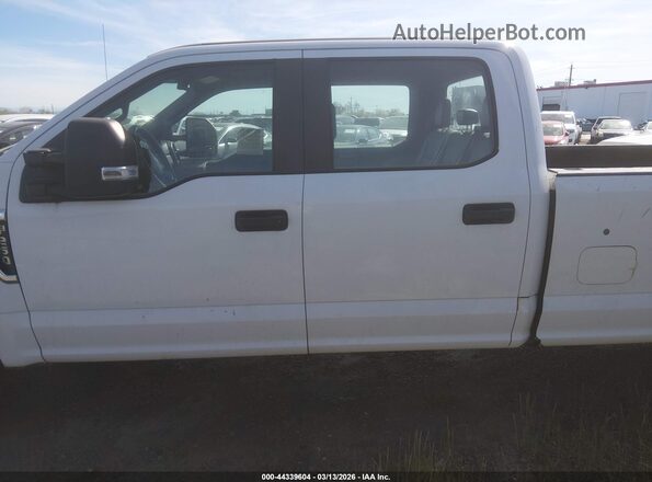 1FT7W2A65JEB98235 2018 FORD F-250 Белый Панорамный вид салона 360°