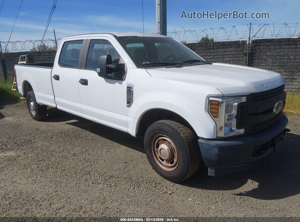 1FT7W2A65JEB98235 2018 FORD F-250 Белый Передняя правая четверть