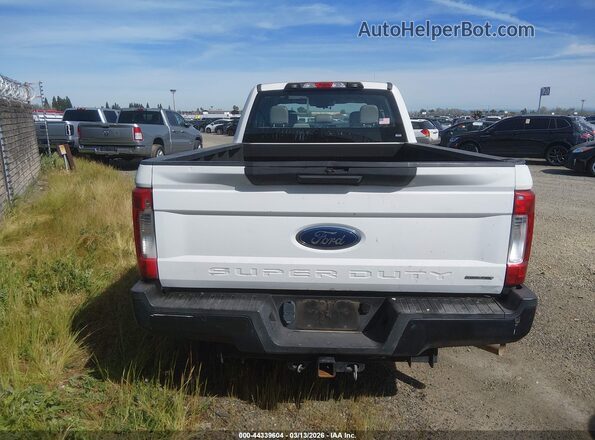1FT7W2A65JEB98235 2018 FORD F-250 Белый 