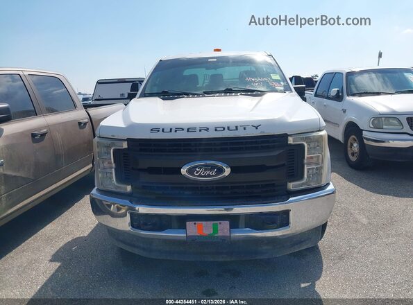 1FT7W2B60HEE17093 2017 FORD F-250 Белый Вид щитка приборов