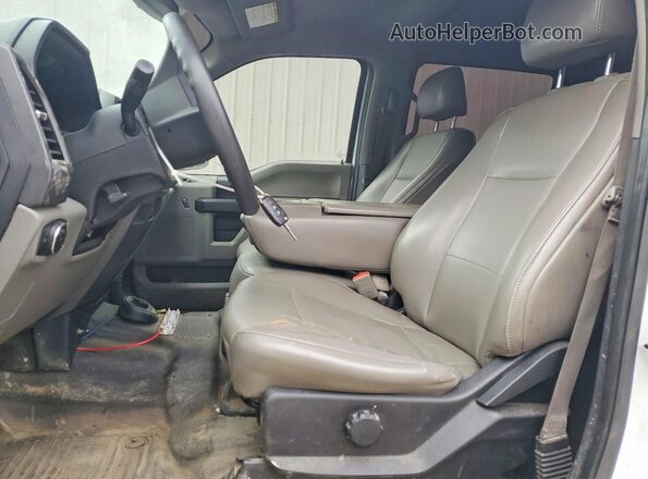 1FT7W2B65KEE24192 2019 FORD F250 Белый Вид салона спереди