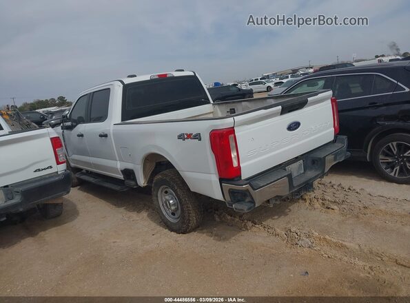 1FT7W2BA5PED32835 2023 FORD F-250 White Widok wnętrza 360 stopni