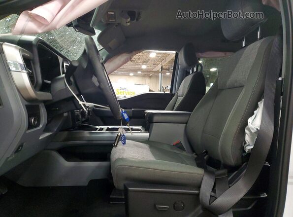 1FT7W2BN7PEE08932 2023 FORD F250 White Widok wnętrza z przodu