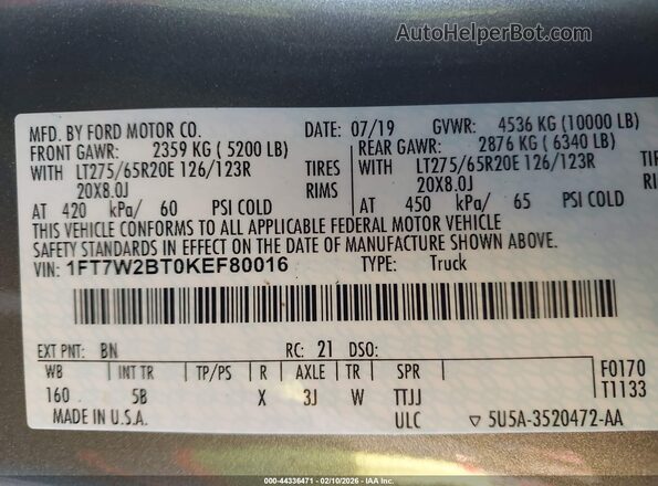 1FT7W2BT0KEF80016 2019 FORD F-250 Зеленый Вид подкапотного пространства