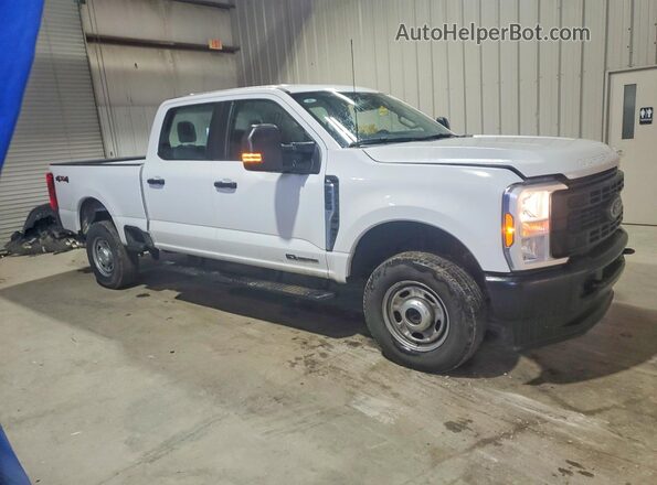 1FT7W2BT3TEC72033 2026 FORD F250 Белый Передняя правая четверть