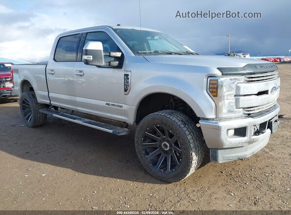1FT7W2BT5JEC79210 2018 FORD F-250 Серебряный Передняя правая четверть
