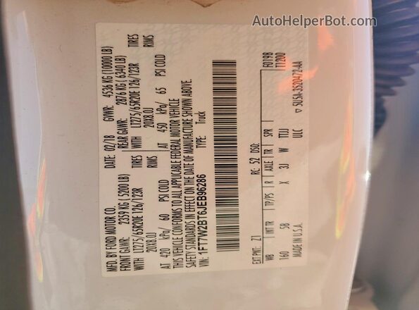 1FT7W2BT6JEB96286 2018 FORD F250 Белый Вид подкапотного пространства