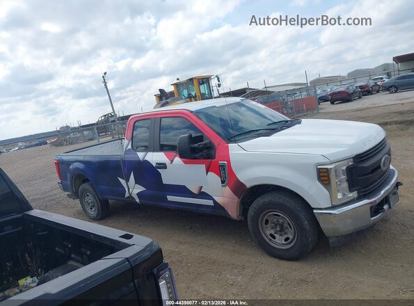 1FT7X2AT1KEG02880 2019 FORD F-250 Белый Вид задней части салона