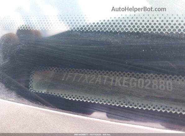 1FT7X2AT1KEG02880 2019 FORD F-250 Белый Вид подкапотного пространства