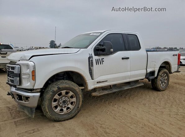 1FT7X2BT2REC54855 2024 FORD F250 White წინა მარცხენა ხედი სამი მეოთხედიდან
