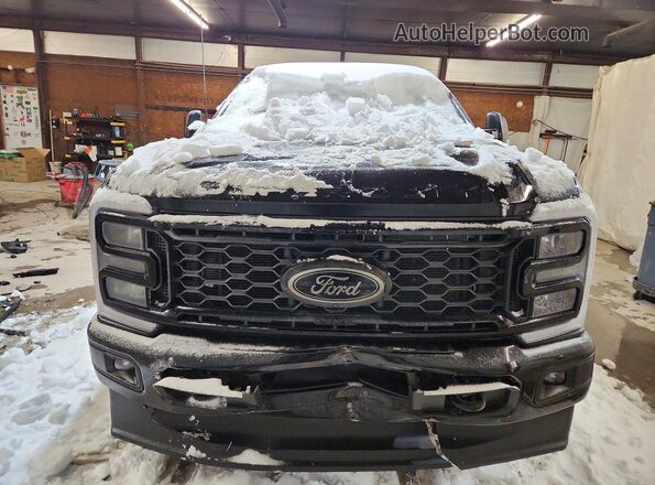 1FT8W2BT8SEC13563 2025 FORD F250 Black Widok z przodu