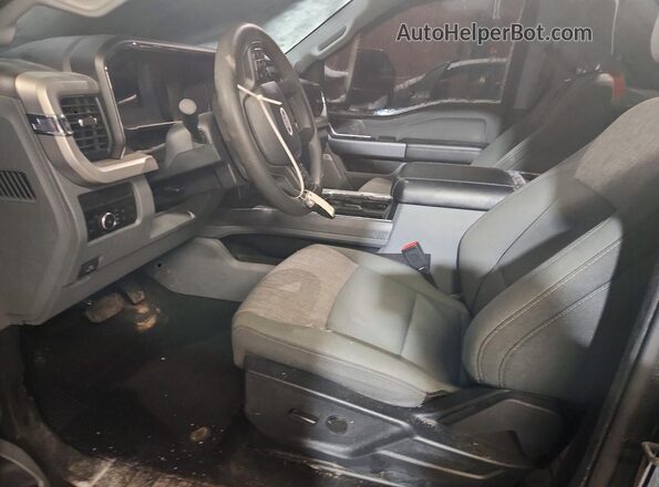 1FT8W2BT8SEC13563 2025 FORD F250 Black Widok wnętrza z przodu