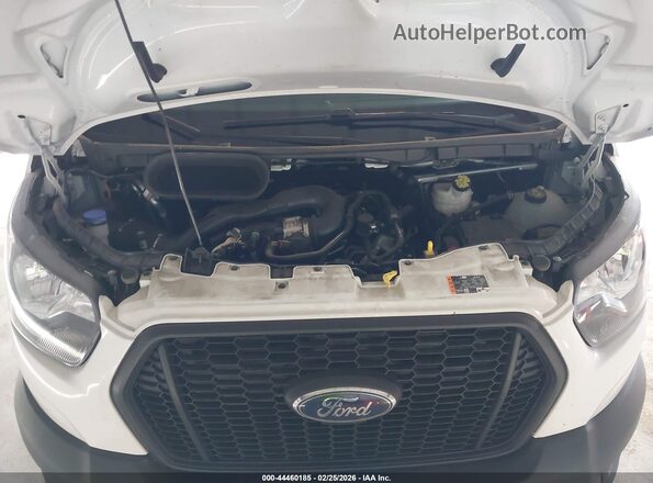 1FTBR1Y83RKB66772 2024 FORD TRANSIT-250 Белый Вид салона спереди